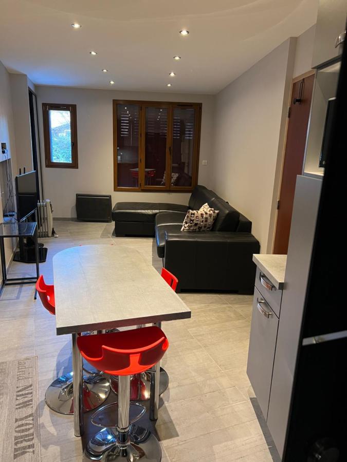 Apartament Mandana Évian-les-Bains Zewnętrze zdjęcie